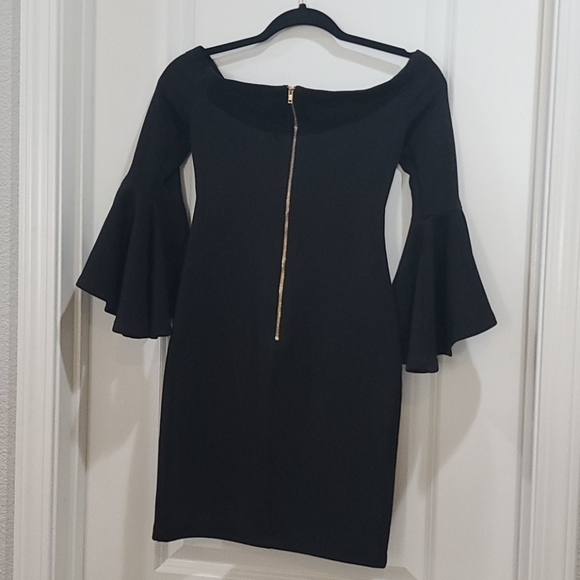 Bell sleeved Little Black Dress - Picture 3 of 6
